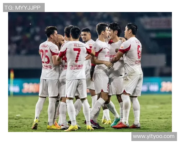 上海篮球队在洲际杯积分榜上以64分稳居第一名展现强劲实力